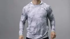 TYR SunDefense™ Men's Vented Hooded Shirt - Turbulent -TYR Sales 1572244060 c22f6353bbcf80f6628271f5dba67c8123ecf9557bf4128714772ba7aa3932c6 d 295x166