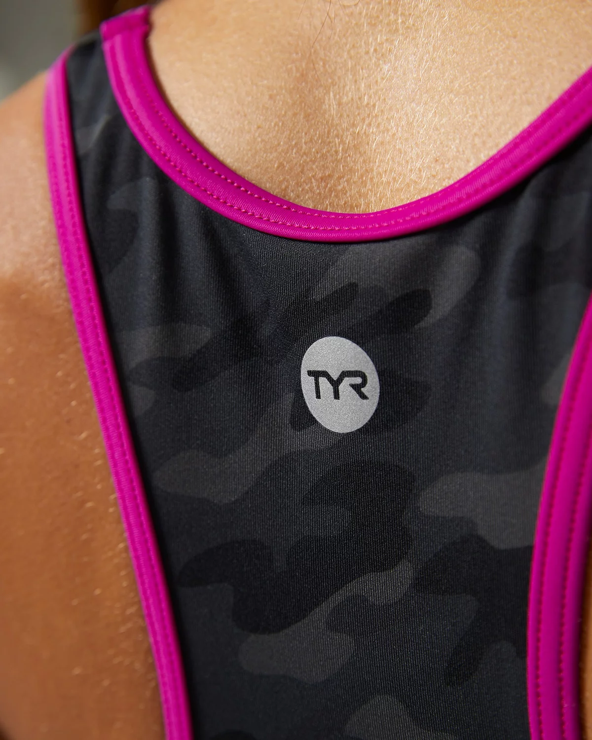 TYR Durafast Elite® Women's Lyn Racerback - Blackout Camo 11 TYR Durafast Elite® Women's Lyn Racerback - Blackout Camo - Image 9
