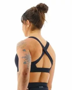 TYR Base Kinetic™ Women's Crossback Sports Bra - Solid -TYR Sales FGPSO3A 001 alt04