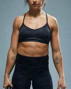 TYR Base Kinetic™ Women's V-Neck Sports Bra - Blackout Camo 18 TYR Base Kinetic™ Women's V-Neck Sports Bra - Blackout Camo -TYR Sales FGVBC3A 001 alt07