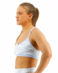 TYR Base Kinetic™ Women's V-Neck Sports Bra - Whiteout Camo -TYR Sales FGVWC3A 100 alt03