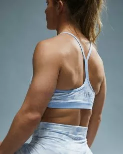 TYR Base Kinetic™ Women's V-Neck Sports Bra - Whiteout Camo -TYR Sales FGVWC3A 100 alt09