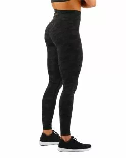 TYR Base Kinetic™ Women's High-Rise Full Length Leggings- Blackout Camo 16 TYR Base Kinetic™ Women's High-Rise Full Length Leggings- Blackout Camo -TYR Sales FTFMRB3A 001 alt05