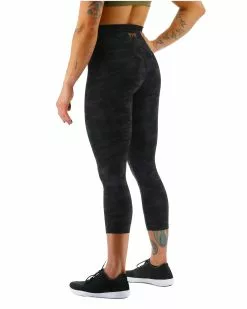 TYR Base Kinetic™ Women's High-Rise 3/4 Leggings - Blackout Camo -TYR Sales FTTMRB3A 001 alt03
