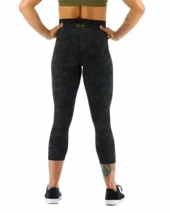 TYR Base Kinetic™ Women's High-Rise 3/4 Leggings - Blackout Camo