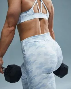TYR Base Kinetic™ Women's High-Rise 3/4 Leggings - Whiteout Camo -TYR Sales FTTMRW3A 100 alt09