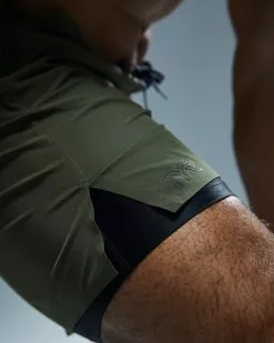 TYR Hydrosphere™ Men's Unlined 9" Unbroken Shorts - Solid -TYR Sales MUSNUS3A 932 alt08