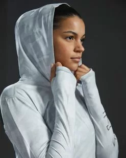 TYR SunDefense™ Women's Vented Hooded Shirt - Camohex -TYR Sales PLHCAX7A 990 alt10