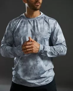 TYR SunDefense™ Men's Vented Hooded Shirt - Turbulent -TYR Sales PMLHTU7A 988 alt07