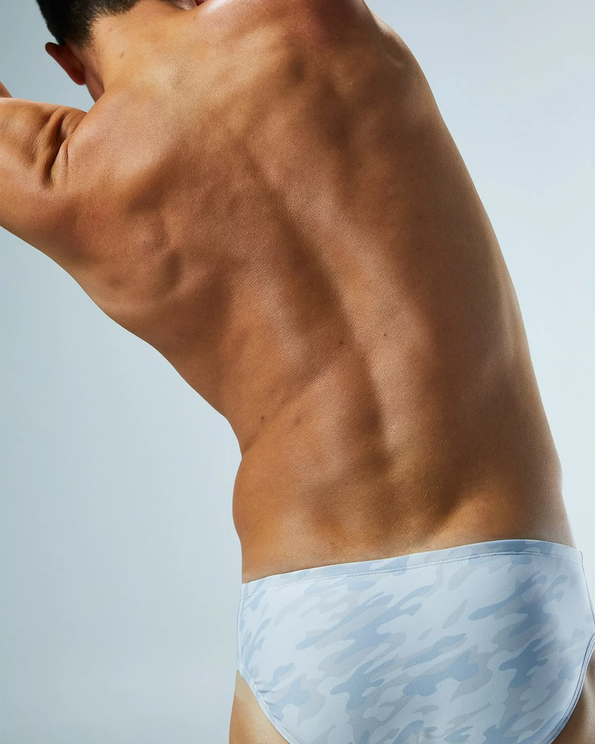 TYR Durafast Elite® Men's Brief Swimsuit - Whiteout Camo 12 TYR Durafast Elite® Men's Brief Swimsuit - Whiteout Camo - Image 10