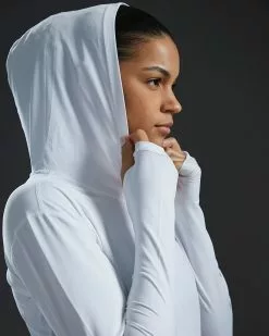 TYR SunDefense™ Women's Vented Hooded Shirt - Solid -TYR Sales TSFPLH7A 100 alt09