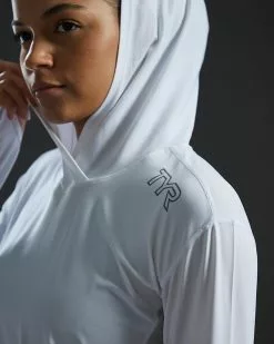TYR SunDefense™ Women's Vented Hooded Shirt - Solid -TYR Sales TSFPLH7A 100 alt10
