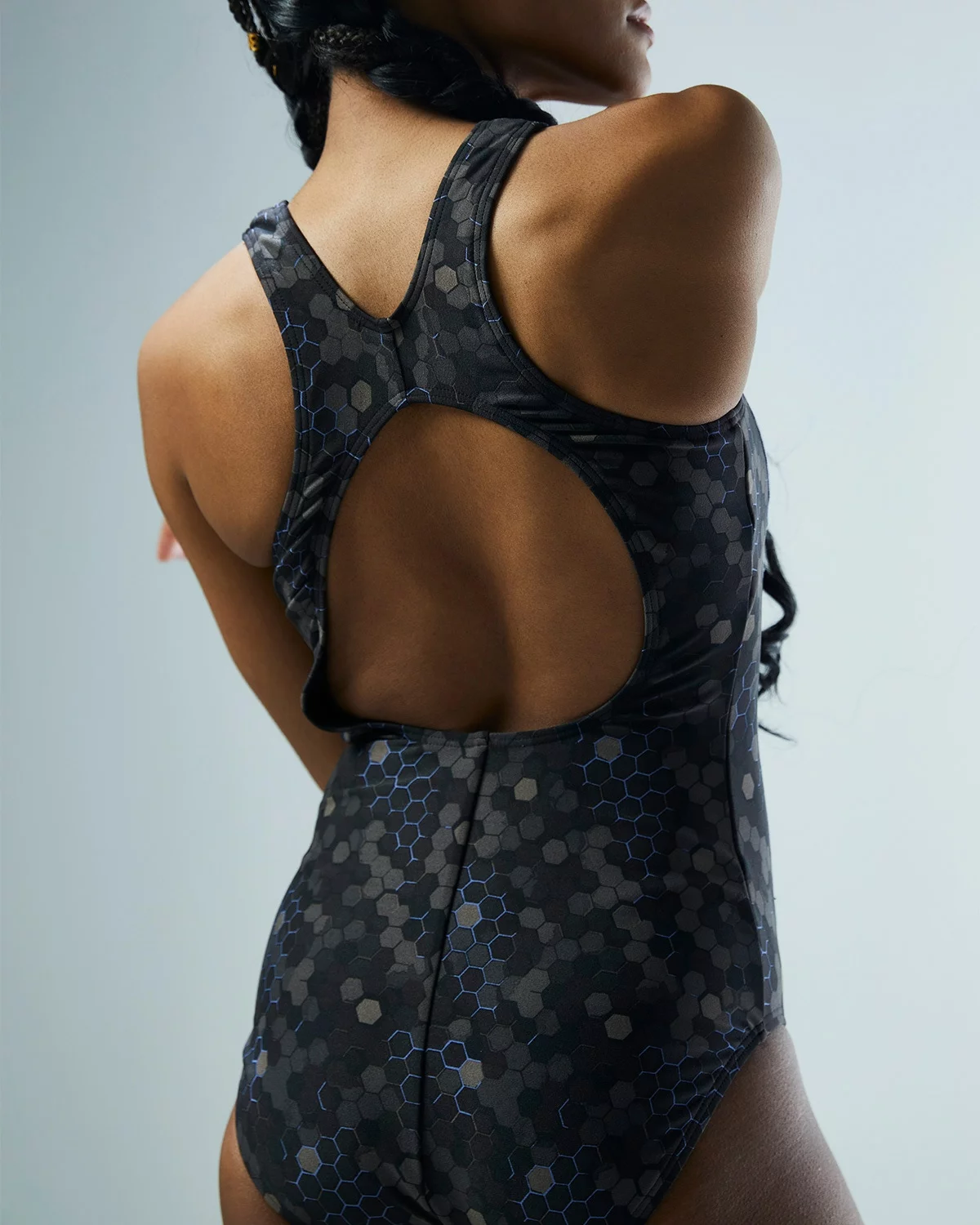 TYR Durafast Elite® Women's Max Splice Controlfit Swimsuit - Carbon Hex 12 TYR Durafast Elite® Women's Max Splice Controlfit Swimsuit - Carbon Hex - Image 10