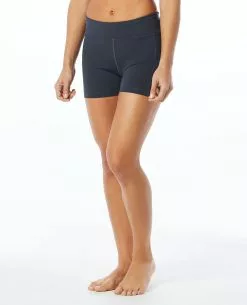 TYR Women's Kalani Short - Solid -TYR Sales bdsso7a 019 alt05