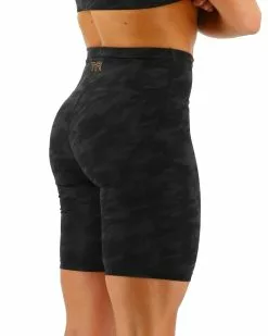 TYR Base Kinetic™ Women's High-Rise 8" Shorts - Blackout Camo 16 TYR Base Kinetic™ Women's High-Rise 8" Shorts - Blackout Camo -TYR Sales ftehsb3a 001 alt05 5