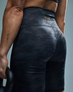 TYR Base Kinetic™ Women's High-Rise 8" Shorts - Blackout Camo 20 TYR Base Kinetic™ Women's High-Rise 8" Shorts - Blackout Camo -TYR Sales ftehsb3a 001 alt09 5