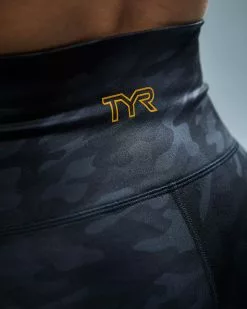TYR Base Kinetic™ Women's High-Rise 2" Shorts - Blackout Camo -TYR Sales ftmrsb3a 001 alt08