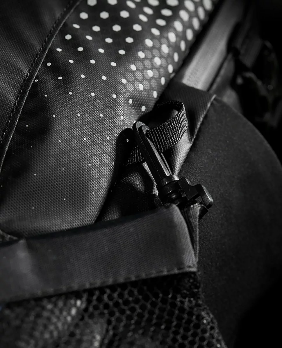 TYR Elite Team 24L Backpack 16 TYR Elite Team 24L Backpack - Image 14