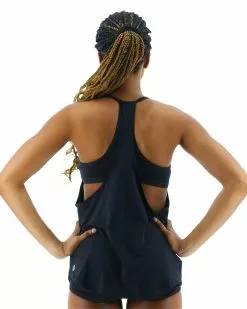 TYR Women's Shea 2-in-1 Tank - Solid -TYR Sales tshso7a 001 main02